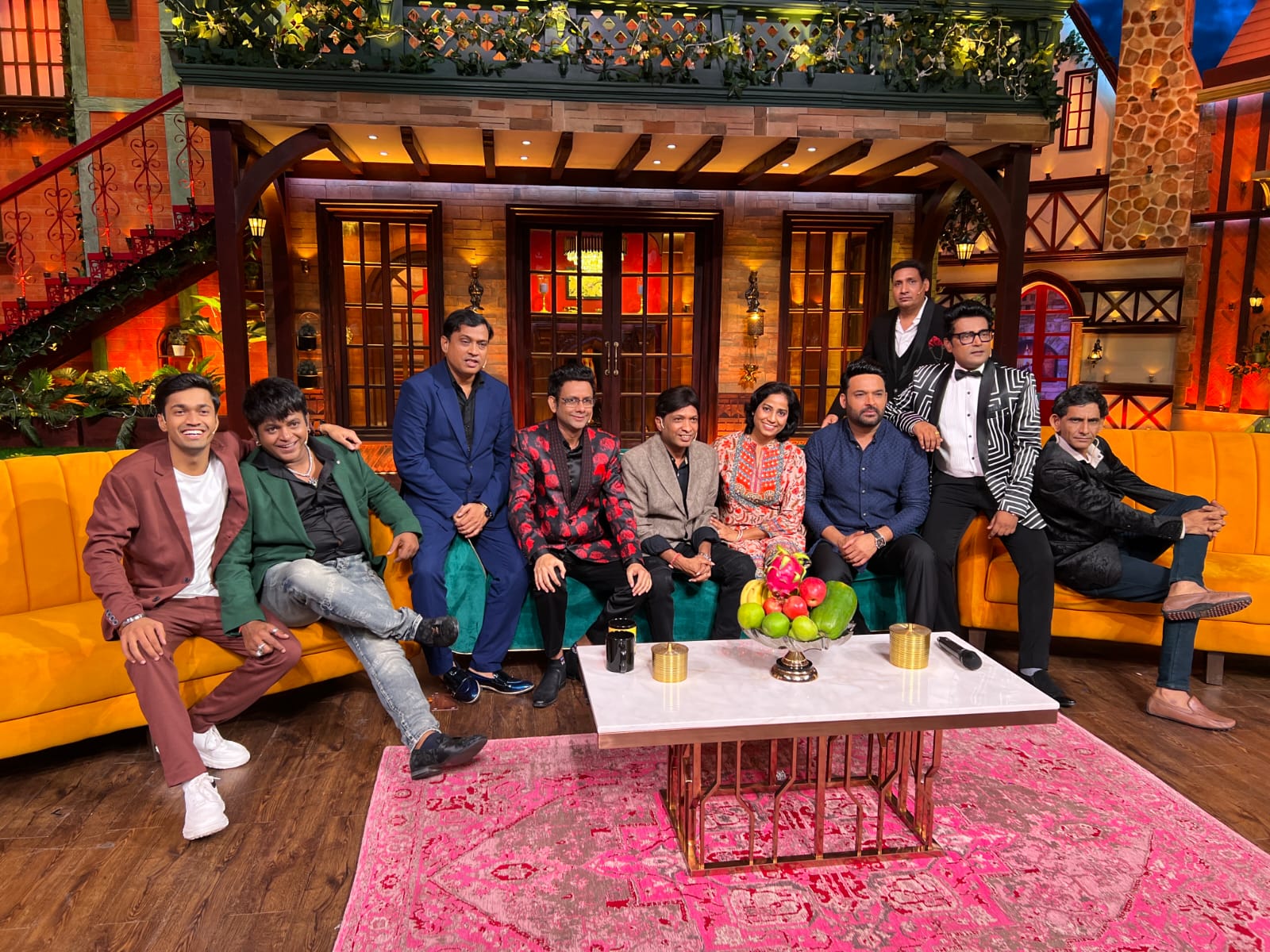 Navin Prabhakar with the Kapil Sharma Show family after the taping