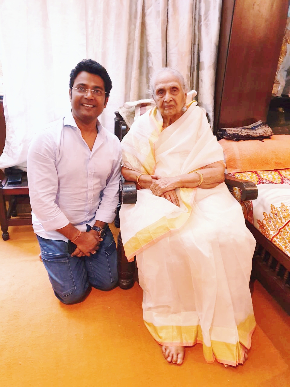 Navin Prabhakar celebrity moment 6